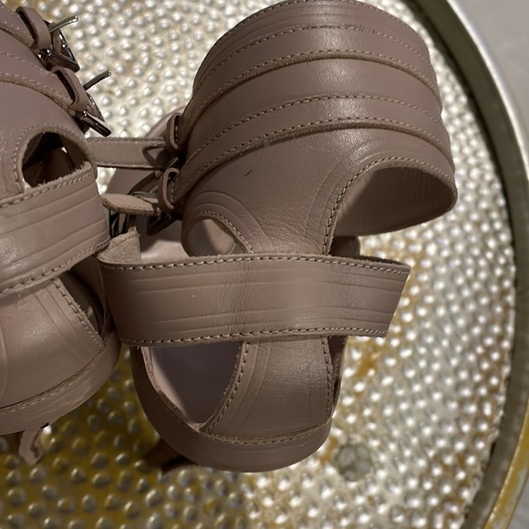 Salvatore Ferragamo Platform Sandals - Picture 5 of 8